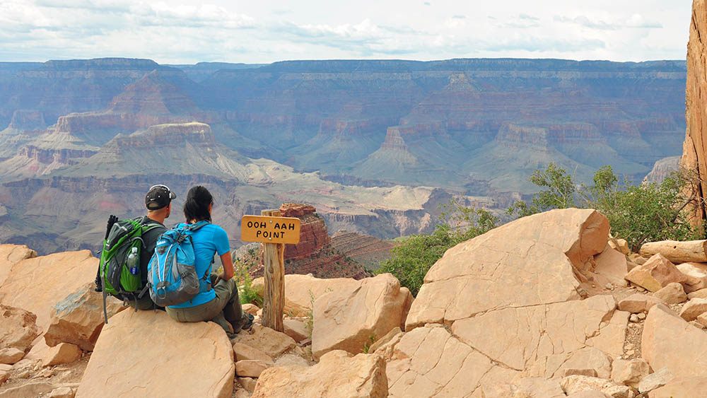 Backpackers Relaxing at Ooh Aah Point in Grand Canyon National Park