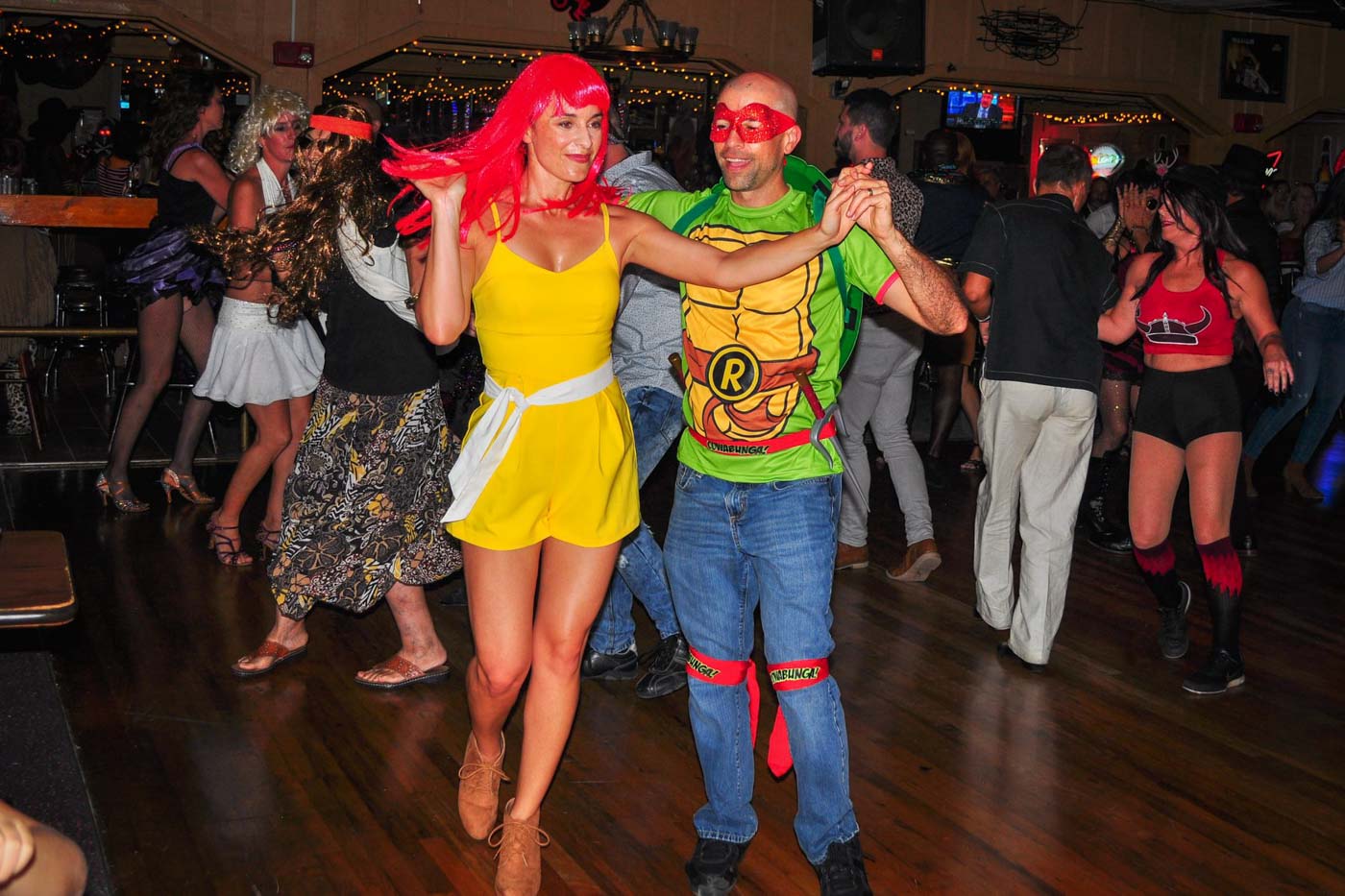 Salsa dancing halloween costume Ninja Turtles